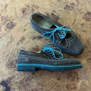 Brown Oxfords, styled loafers, blue and Brown shoes, loafers, 90’s vibes, Y2K